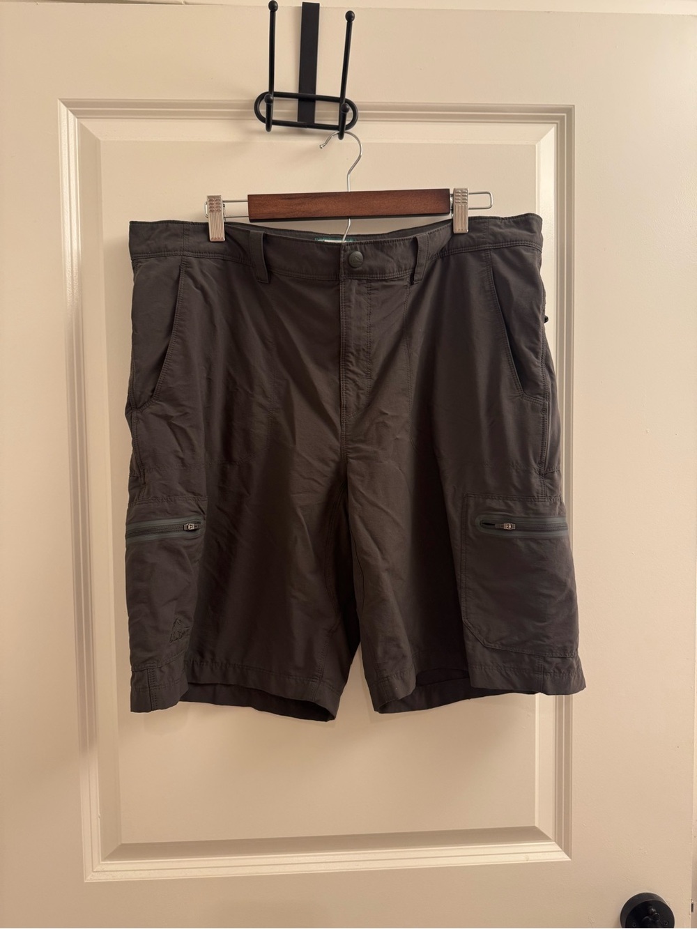 L.L. Bean Cresta Shorts 38 W